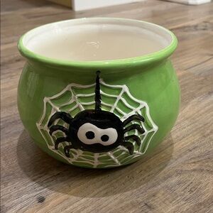 Green Ceramic Spider Bowl; Halloween candy bowl